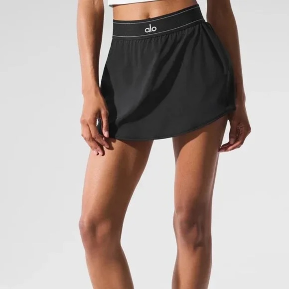 ALO Yoga Black Mini Skort with Logo Waistband